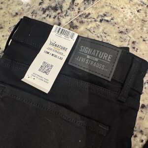 NWT Black Signature by Levi Strauss & Co. Women's Modern Skinny Jeans | Size 10
